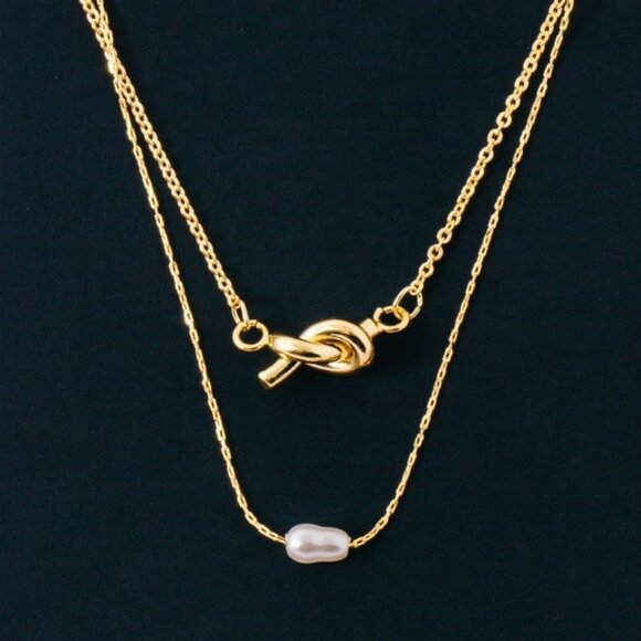 The Wild Clover Jewelry - CASS GOLD KNOT & PEARL LAYERED NECKLACE
